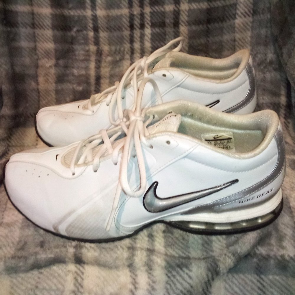 NIKE REAX TR III SL Trainer /Running Shoes White and Silver Men Size US 10.5